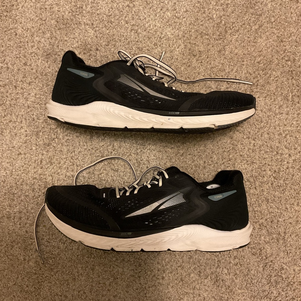 Altra Footwear Torin 5 Shoes Womens 10 Black Running  sneakers